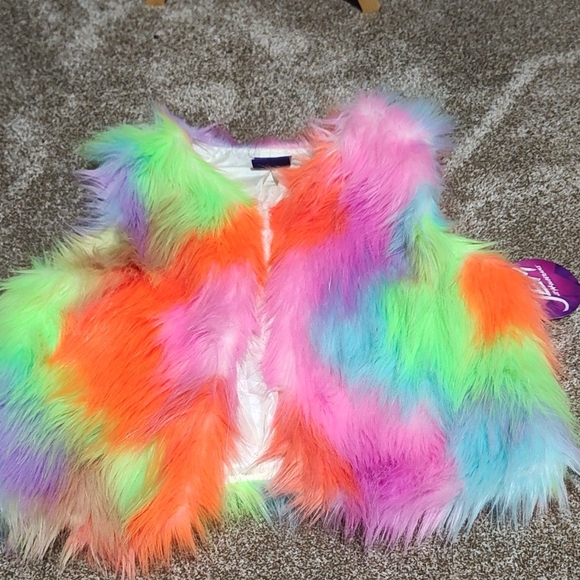 JEM And The Holograms Colorful Faux Fur Vest UNIVERSAL STUDIOS - Picture 1 of 7